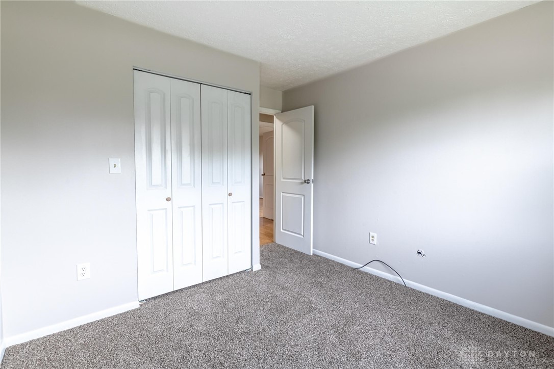 1255 East Westbrook Road Clayton, OH 45415 - Photo 15 of 34