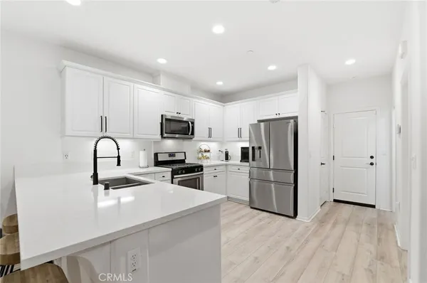 $589,900 | 3440 Santa Clara Lane, Unit 3, Ontario, CA 91761