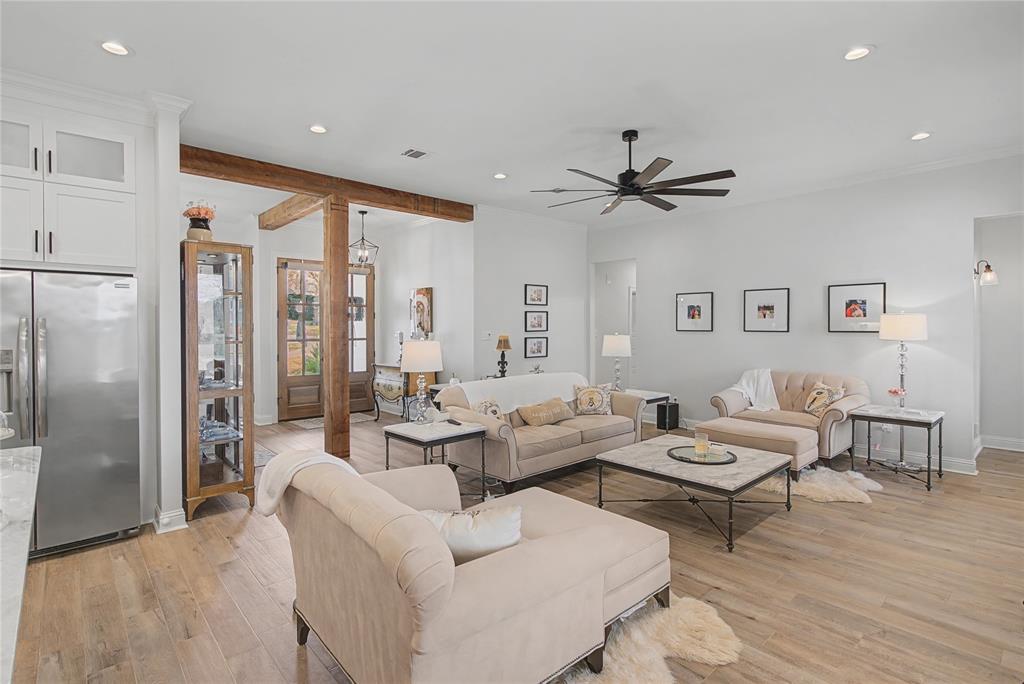 347 Ridge Drive Stonewall, LA 71078 - Photo 17 of 39 a living room with furniture ceiling fan and a rug