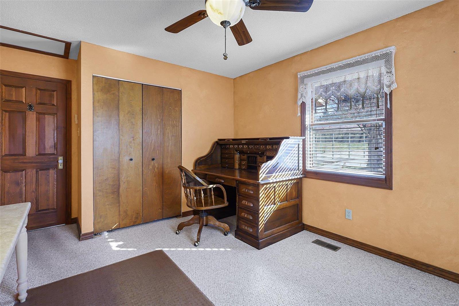 4178 Holt Road Wentzville, MO 63385 - Photo 15 of 38