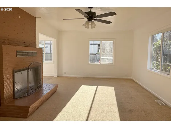 $499,900 | 4733 East Amazon Drive, Eugene, OR 97405