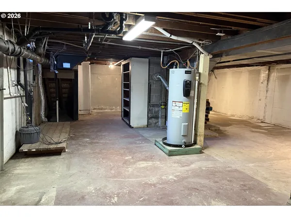 $499,900 | 4733 East Amazon Drive, Eugene, OR 97405