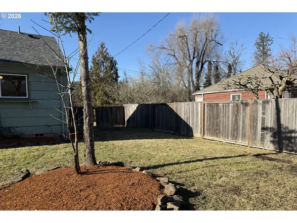 $499,900 | 4733 East Amazon Drive, Eugene, OR 97405