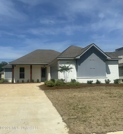 $469,000 | 160 Bronson Bend, Flowood, MS 39232
