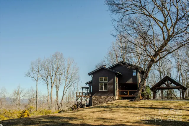 $1,590,000 | 156 Tarah Lane, Pisgah Forest, NC 28768