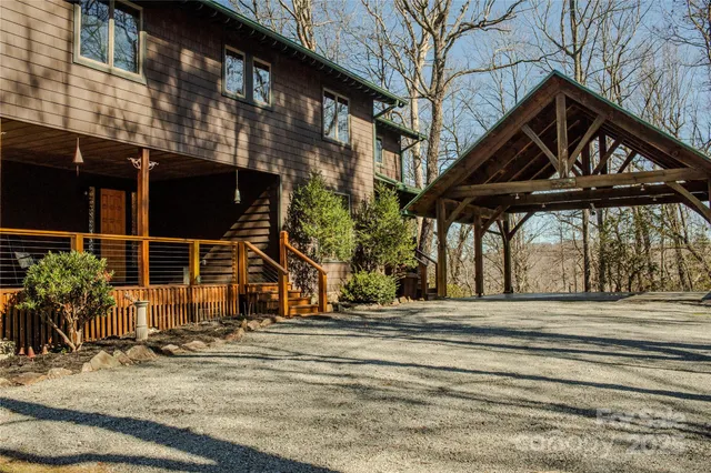 $1,590,000 | 156 Tarah Lane, Pisgah Forest, NC 28768