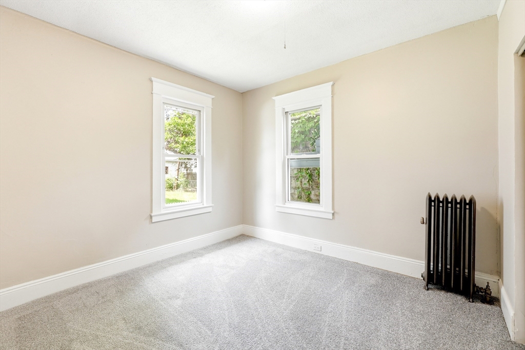 341-343 White Street Springfield, MA 01108 - Photo 17 of 27