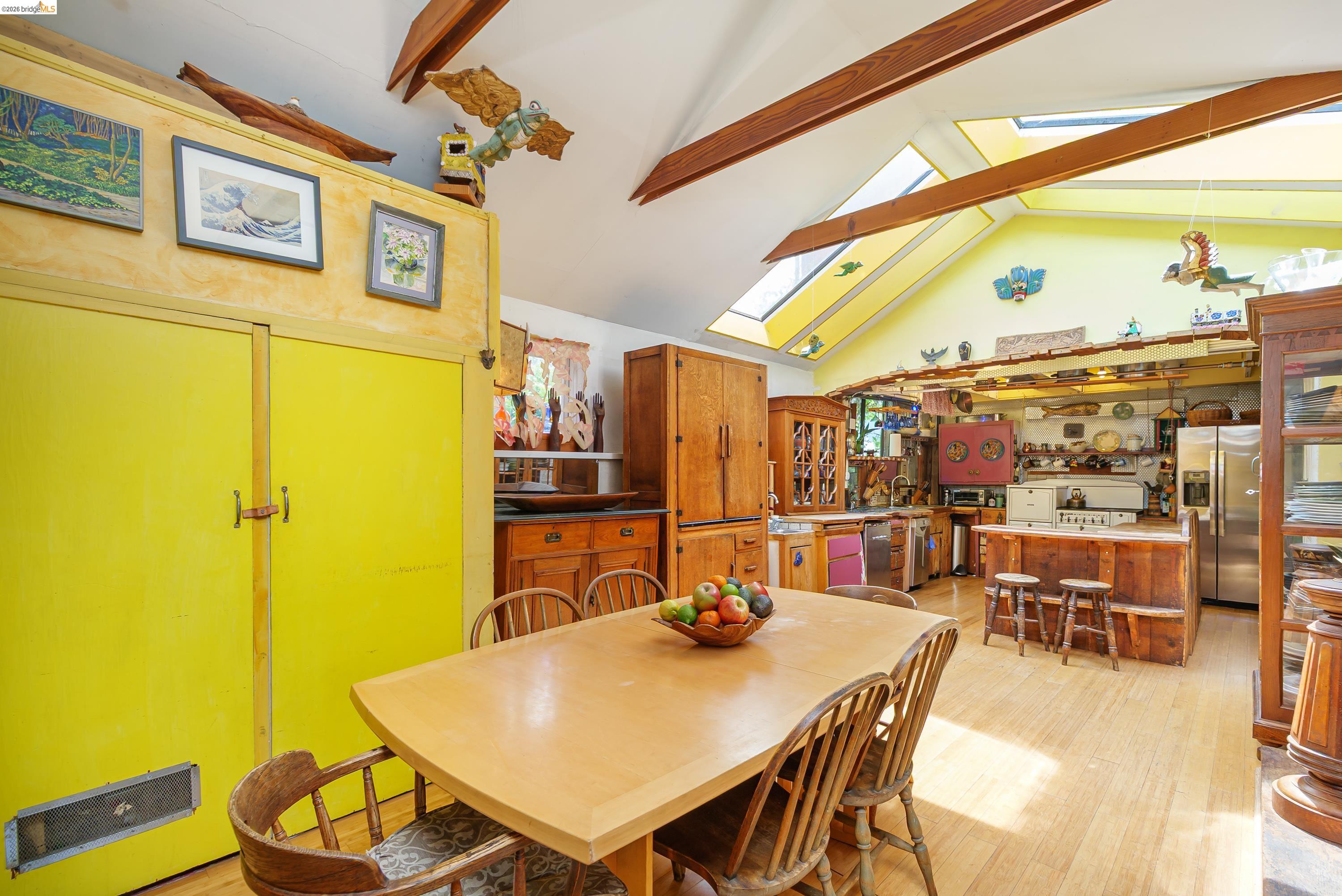 1735 Tenth Street Berkeley, CA 94710 - Photo 34 of 50 a view of a dining room with furniture and a window