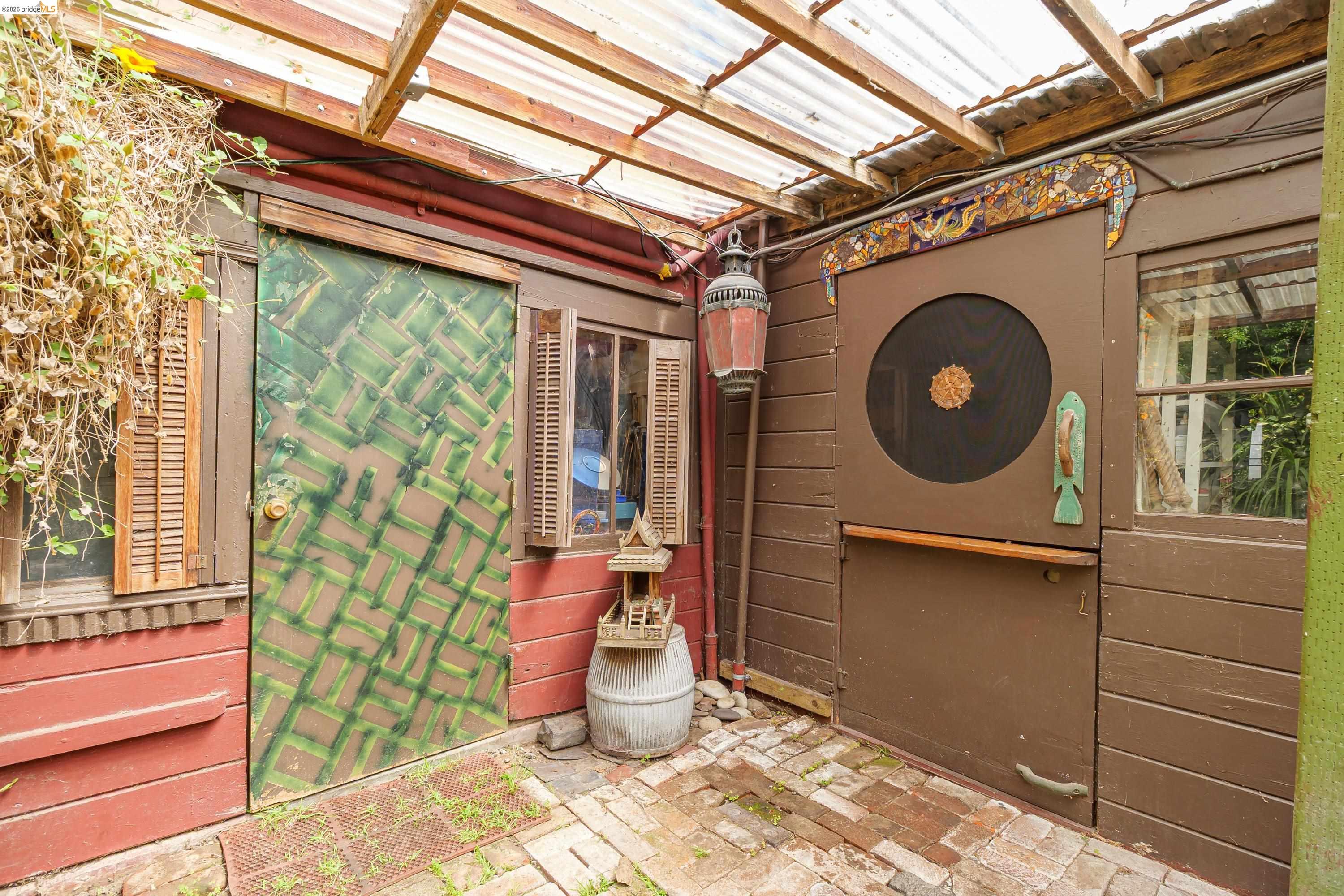1735 Tenth Street Berkeley, CA 94710 - Photo 44 of 50