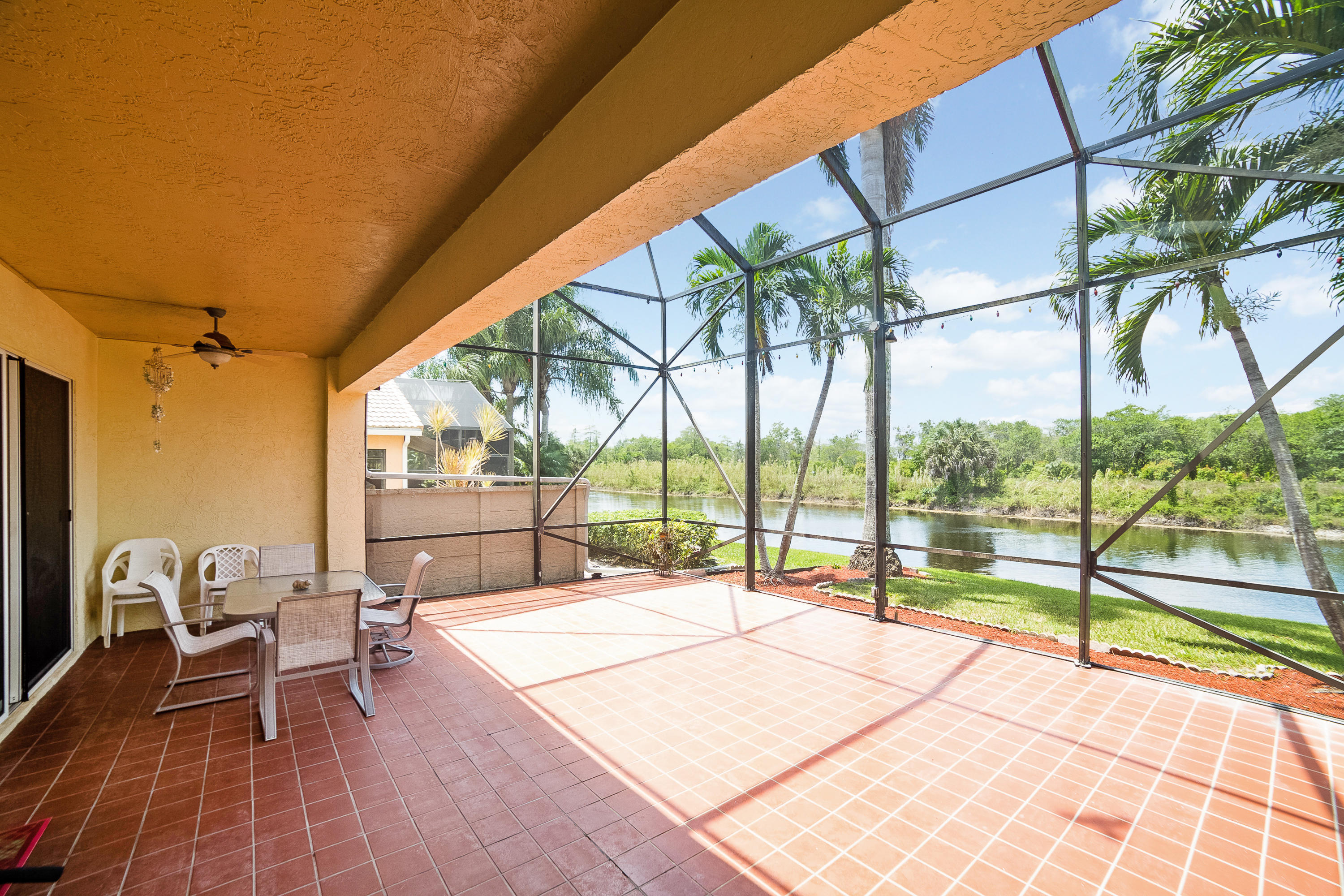 18058 Clear Brook Circle Boca Raton, FL 33498 - Photo 3 of 39 18058_clear_brook_circle_MLS_10218895_HI