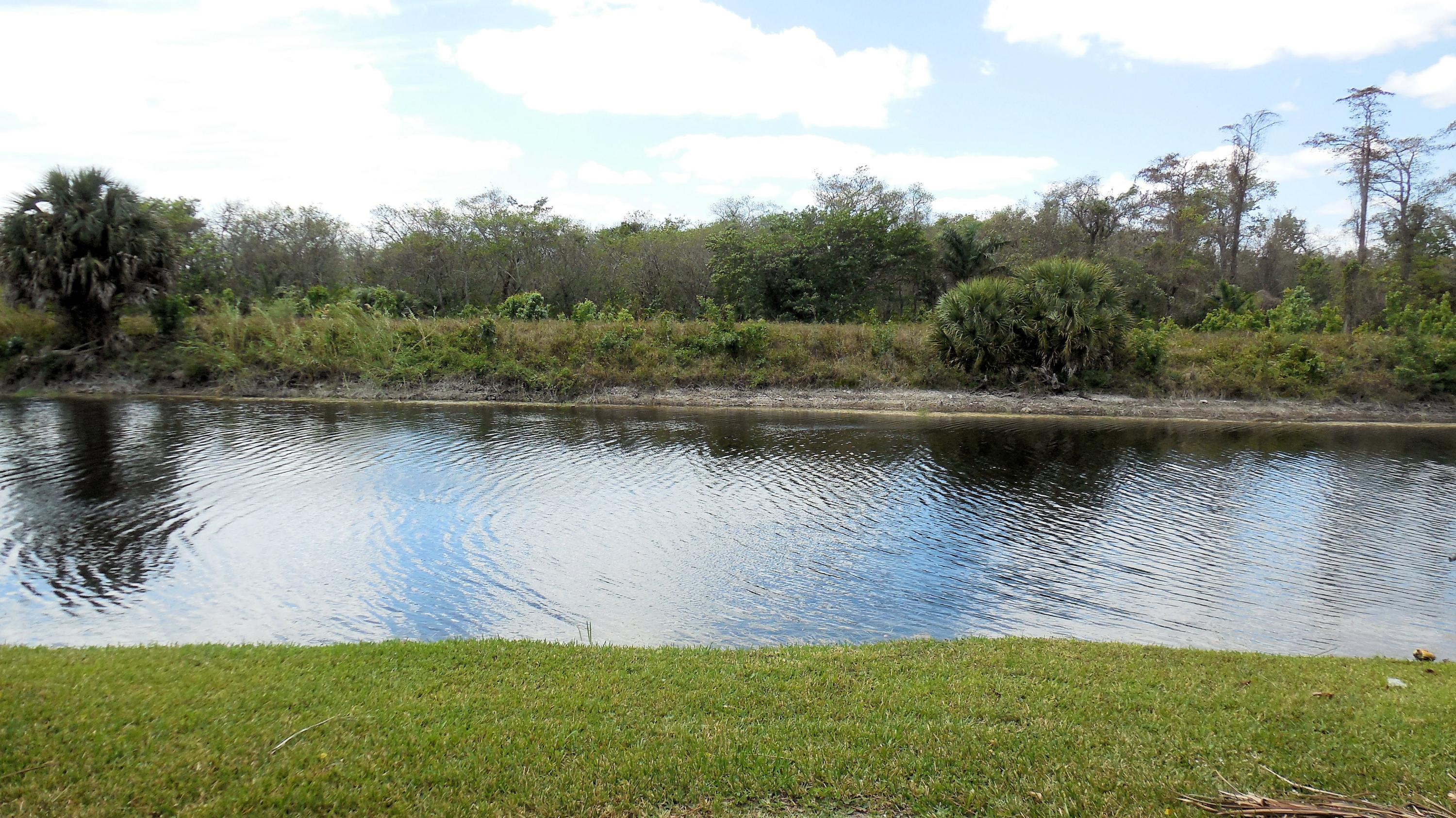18058 Clear Brook Circle Boca Raton, FL 33498 - Photo 7 of 39 VIEW