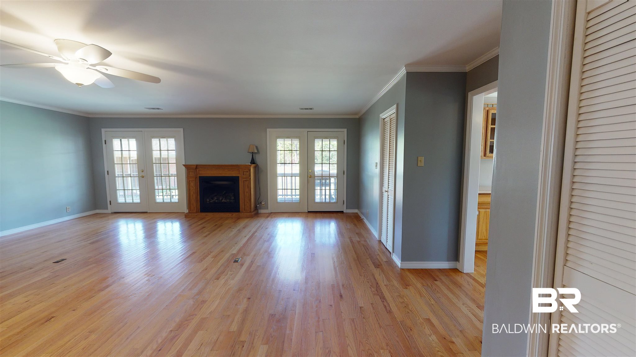 13025 Mary Ann Bch Road Fairhope, AL 36532 - Photo 4 of 13 Living Room