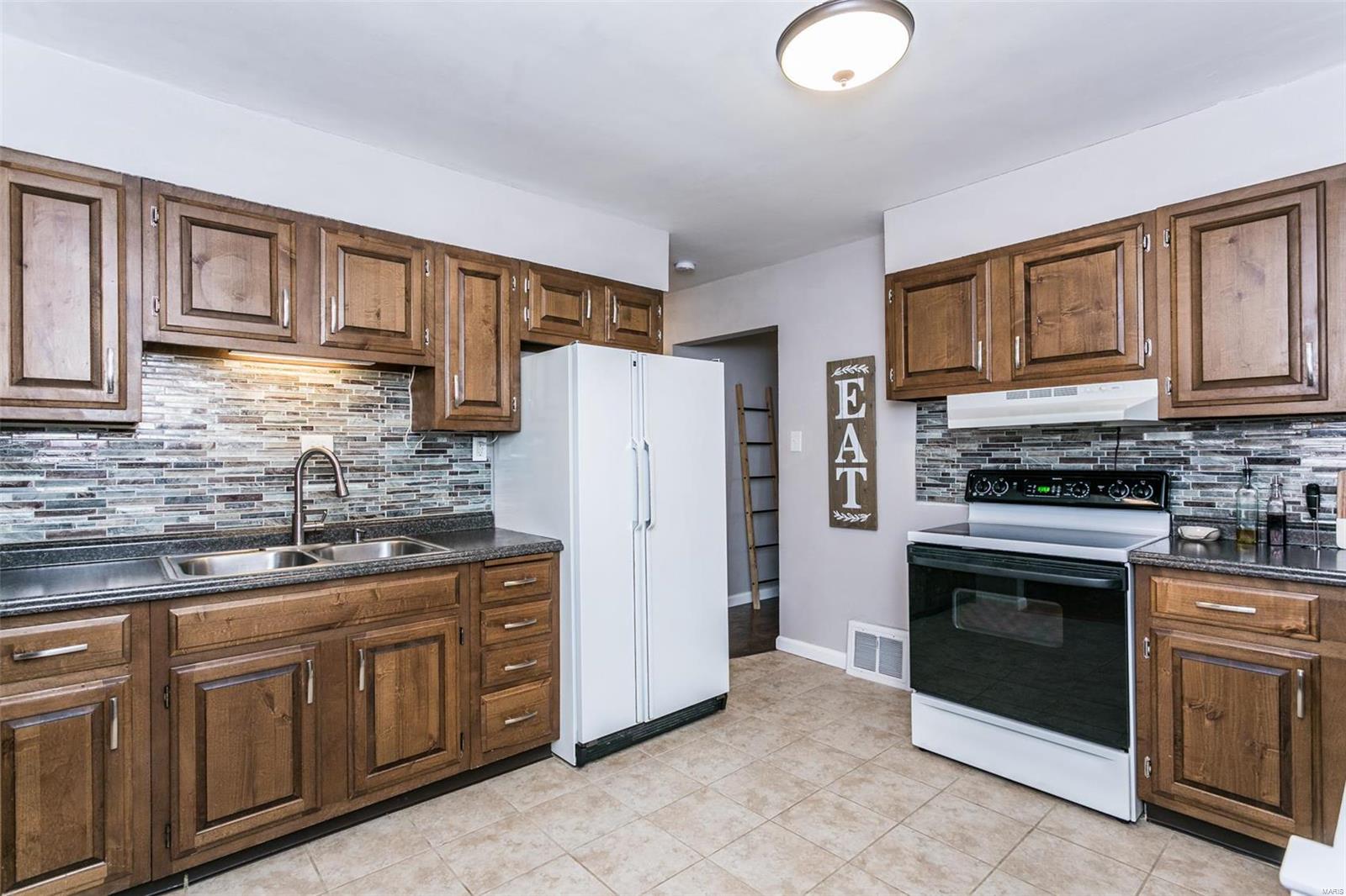 1861 Spring Avenue Granite City, IL 62040 - Photo 13 of 25 Gallery Image 13