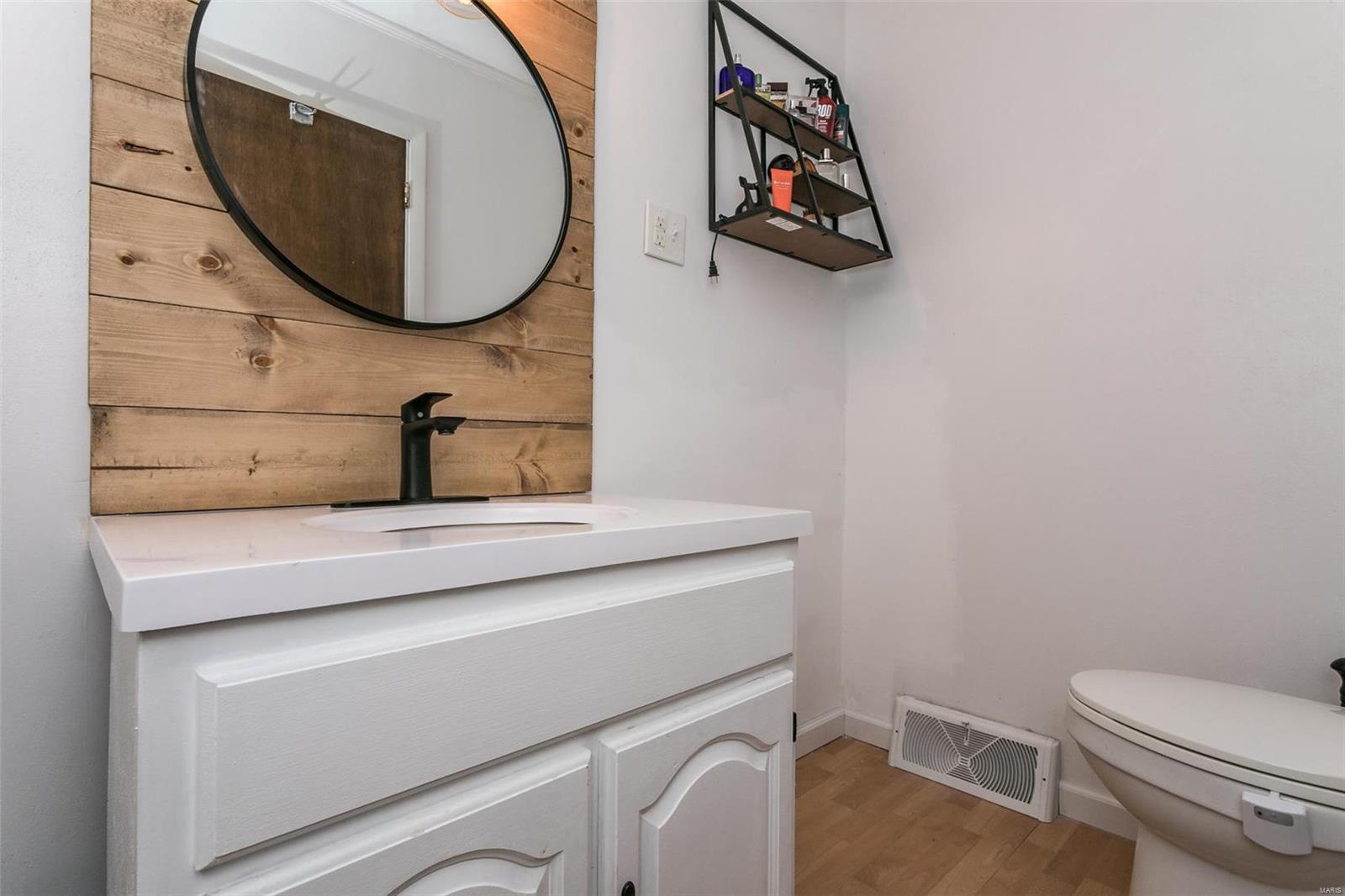 1861 Spring Avenue Granite City, IL 62040 - Photo 19 of 25 Gallery Image 19
