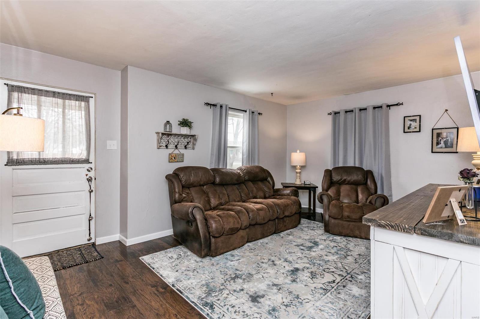 1861 Spring Avenue Granite City, IL 62040 - Photo 5 of 25 Gallery Image 5