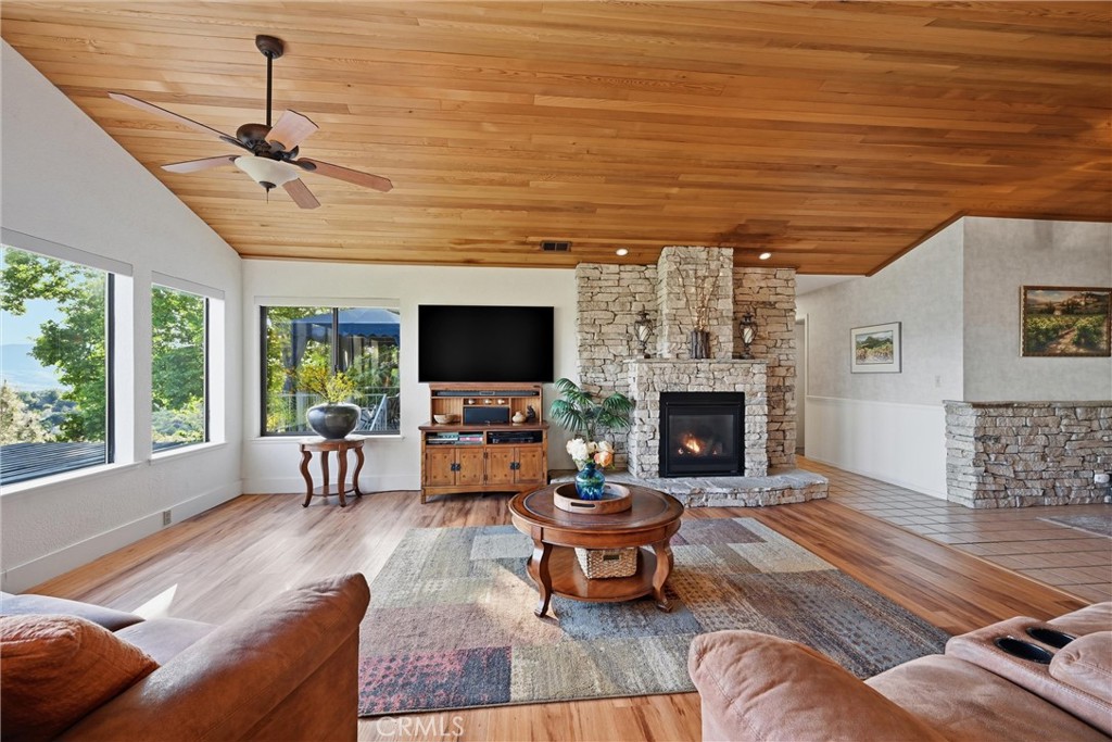 17372 Greenridge Road Hidden Valley Lake, CA 95467 - Photo 12 of 68