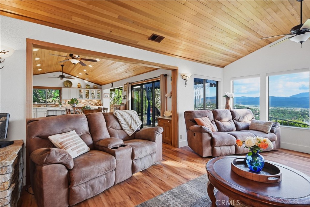 17372 Greenridge Road Hidden Valley Lake, CA 95467 - Photo 13 of 68