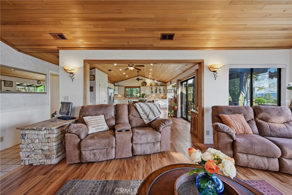 17372 Greenridge Road Hidden Valley Lake, CA 95467 - Photo 16 of 68