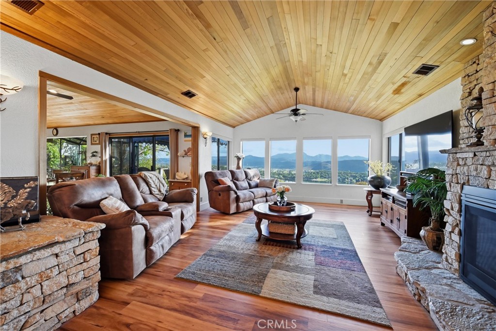 17372 Greenridge Road Hidden Valley Lake, CA 95467 - Photo 10 of 68