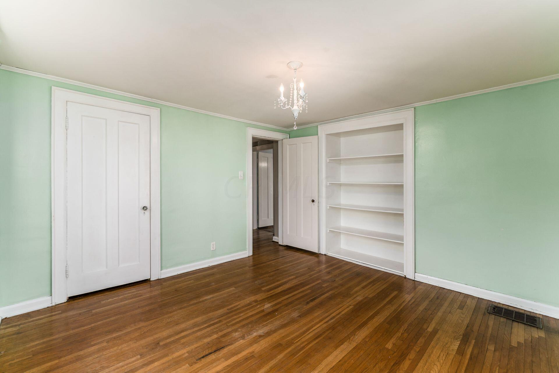 146 South Cassingham Road Bexley, OH 43209 - Photo 26 of 46 Third Bedroom