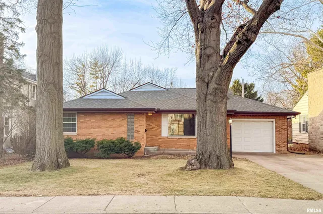 $184,500 | 3109 North Bigelow Street, Peoria, IL 61604