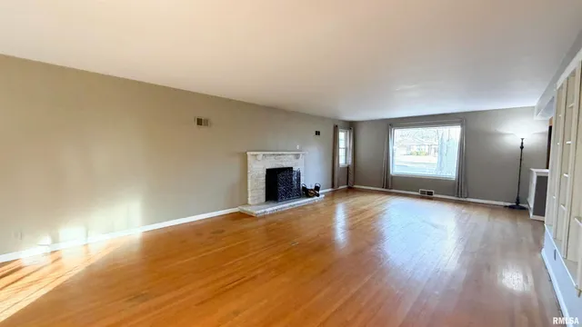 $184,500 | 3109 North Bigelow Street, Peoria, IL 61604