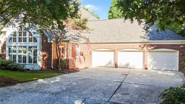 $1,149,000 | 200 Manchester Place, Greensboro, NC 27410