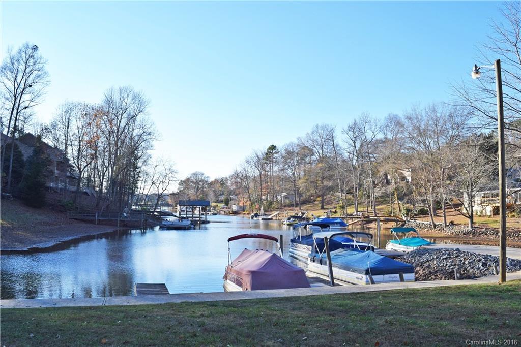13628 Pine Harbor Road Charlotte, NC 28278 - Photo 4 of 6 Gallery Image 4