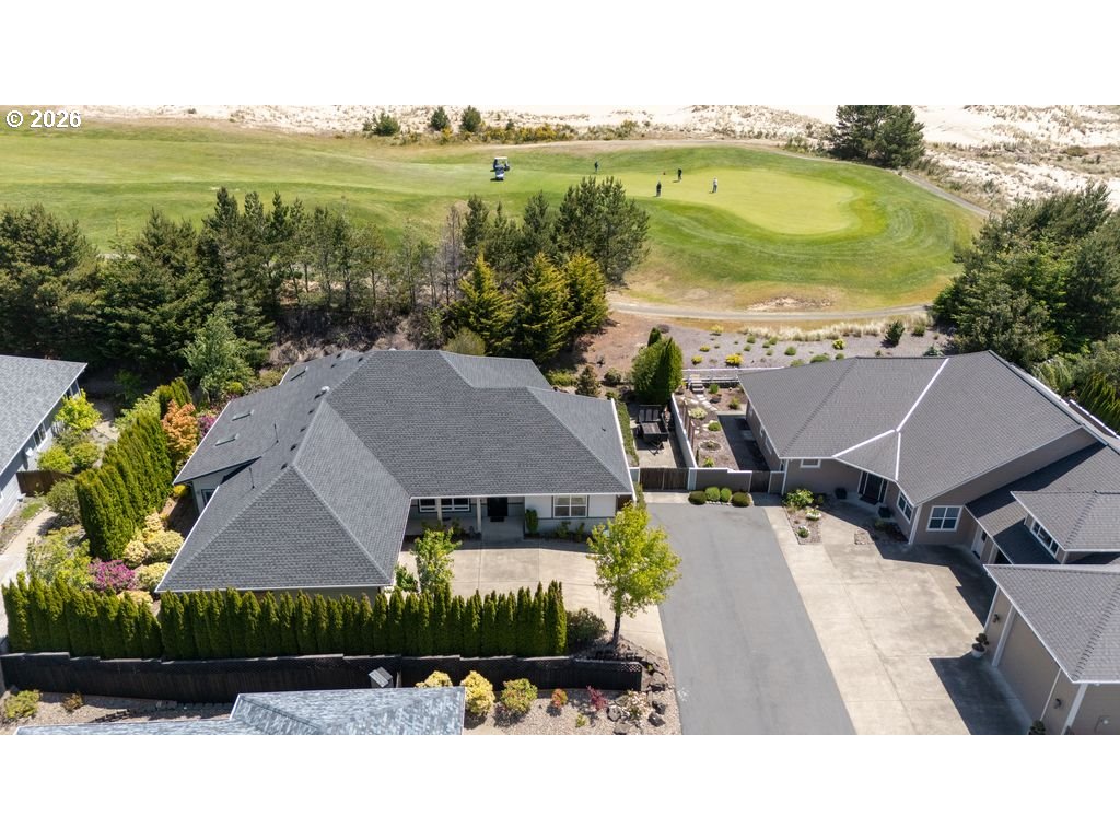 2148 Willow Loop Florence, OR 97439 - Photo 1 of 46