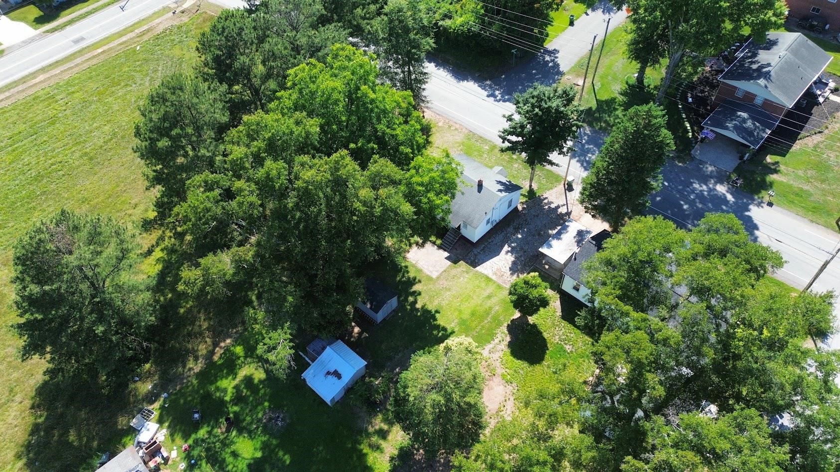 403 Thompson Street Gaffney, SC 29340 - Photo 23 of 32