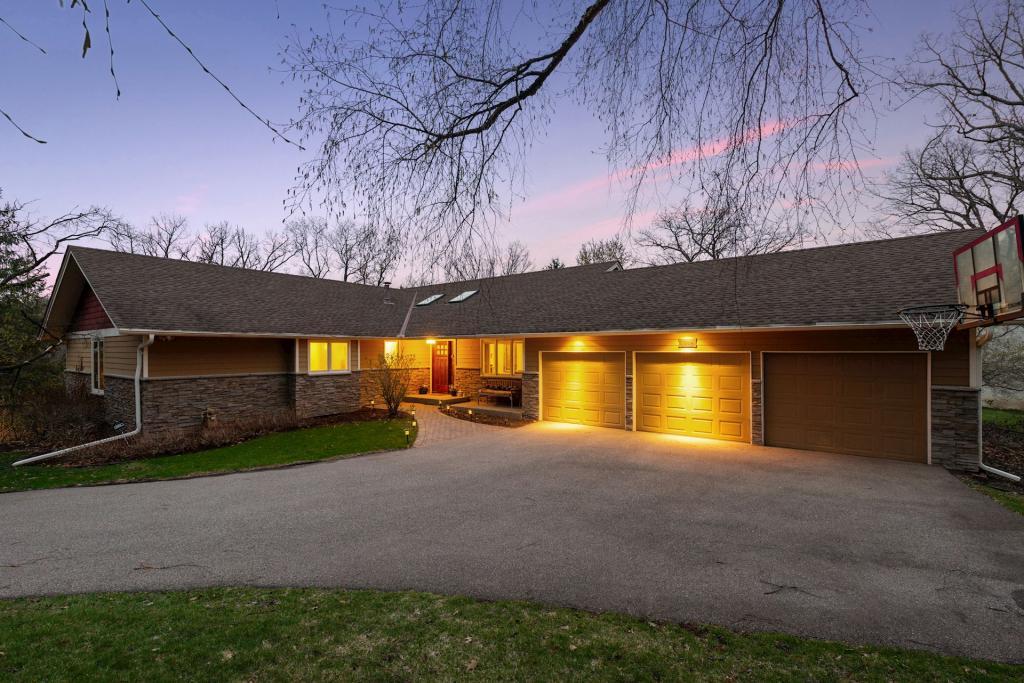 7019 Valley View Road Edina, MN 55439 - Photo 2 of 47 Gallery Image 2