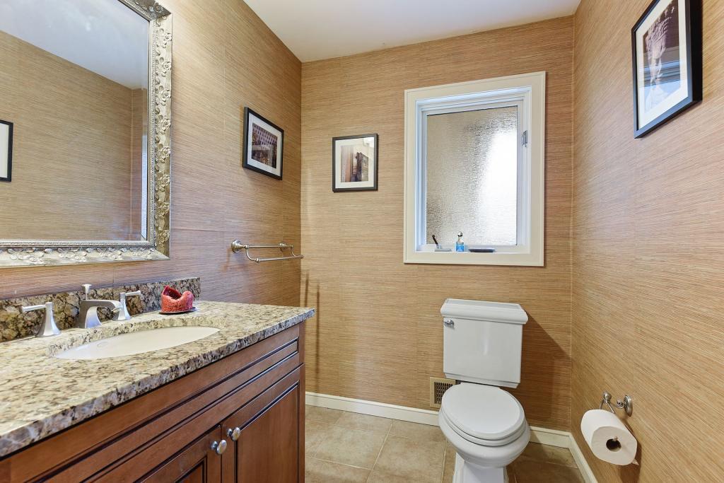 7019 Valley View Road Edina, MN 55439 - Photo 22 of 47 Gallery Image 22