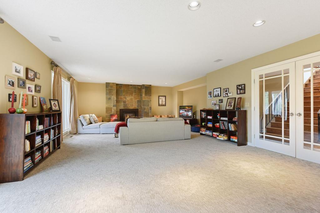 7019 Valley View Road Edina, MN 55439 - Photo 24 of 47 Gallery Image 24