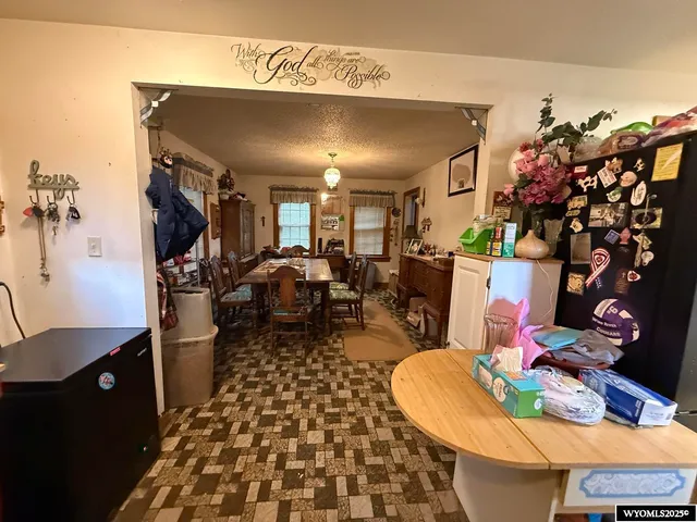 $1,150,000 | 785 West Pavillion Road, Pavillion, WY 82523