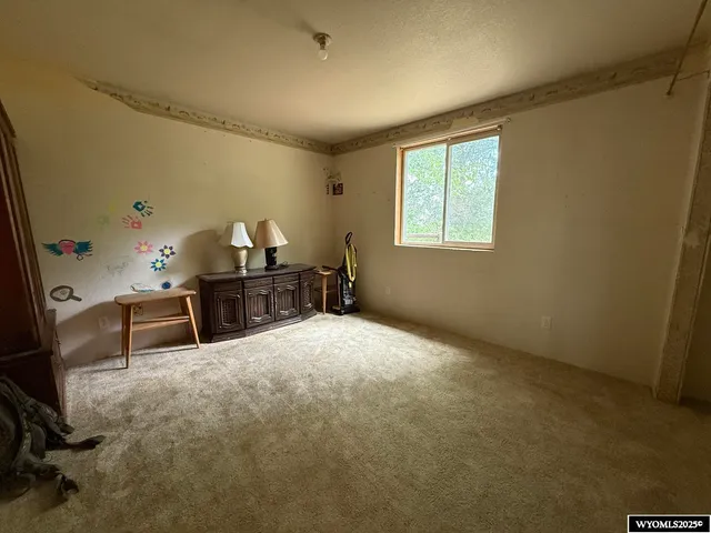 $1,150,000 | 785 West Pavillion Road, Pavillion, WY 82523