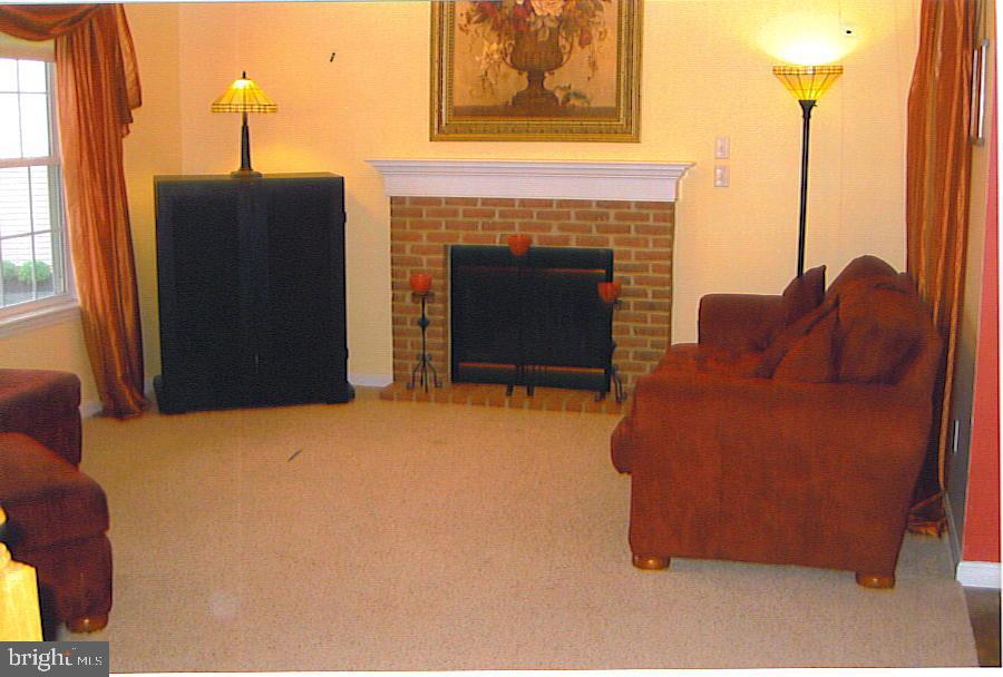 628 Wallingford Road Lititz, PA 17543 - Photo 5 of 11