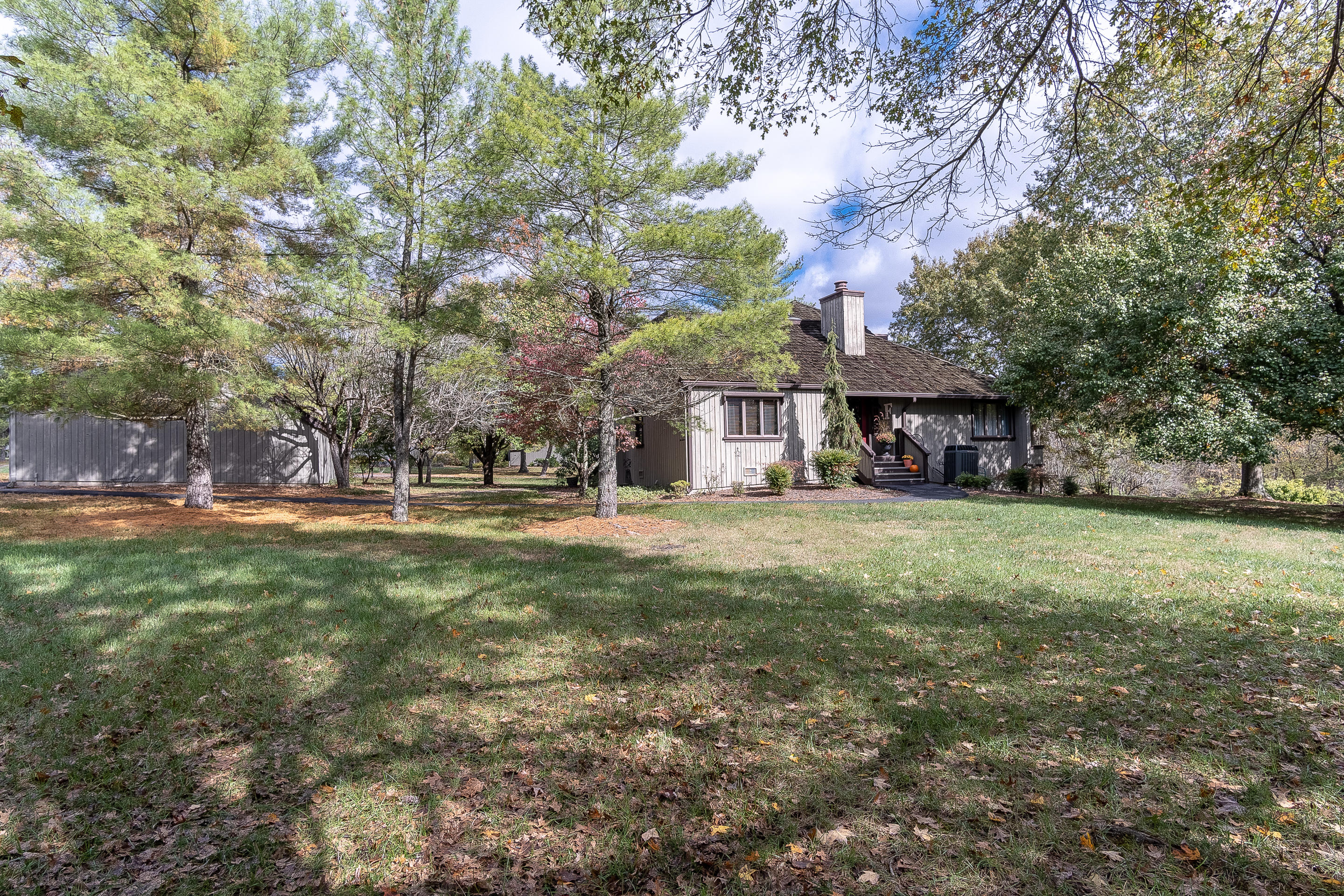 116 Columbine Road Kingsport, TN 37660 - Photo 3 of 44 exterior_mls-6