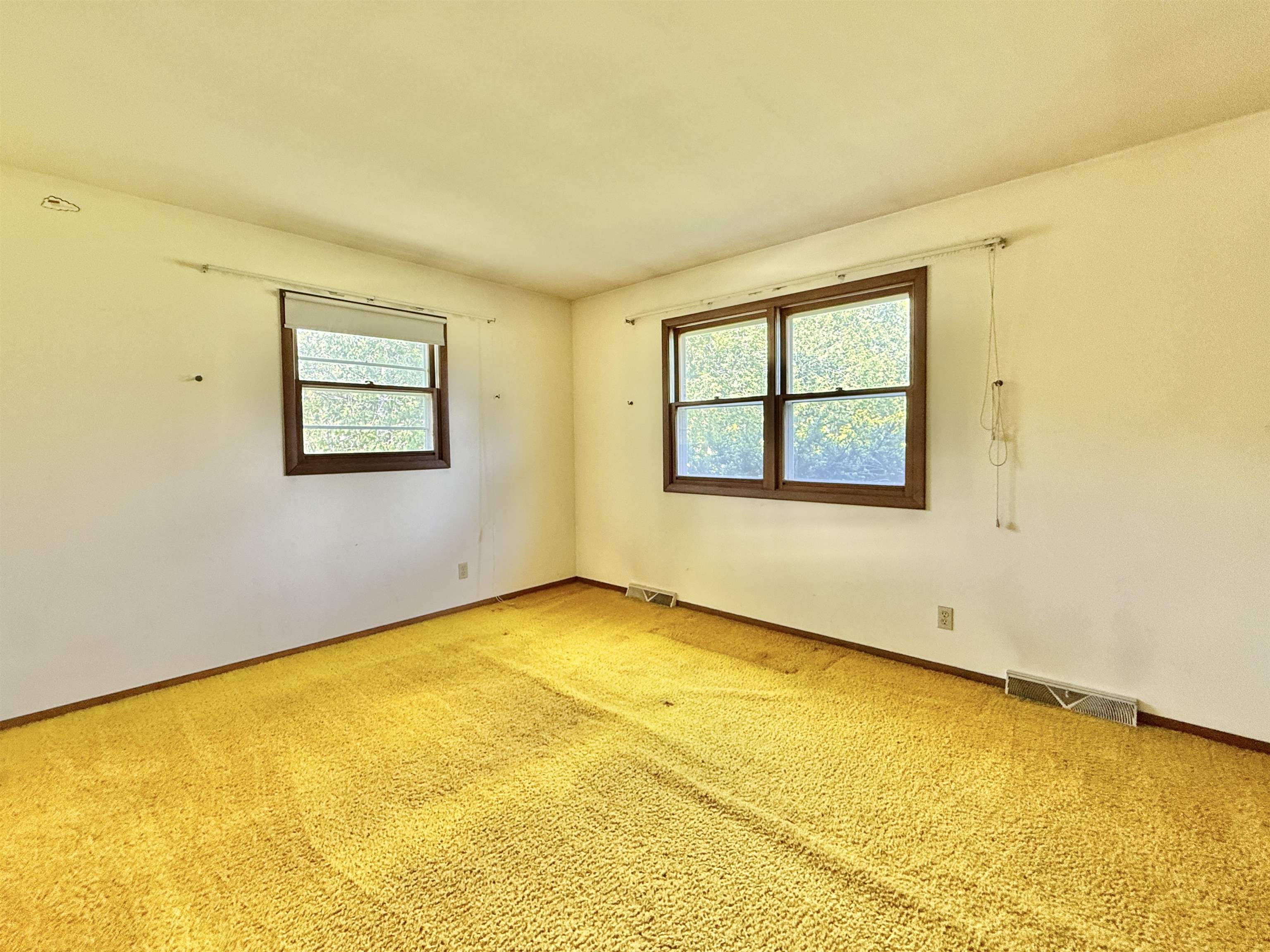 3620 Valerie Road Roscoe, IL 61073 - Photo 15 of 26 a view of a room with windows