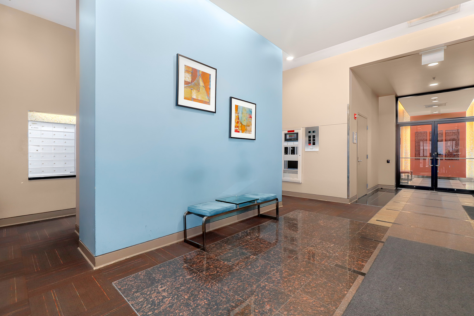 210 South Desplaines Street, Unit 2002 Chicago, IL 60661 - Photo 22 of 24 an empty room with windows