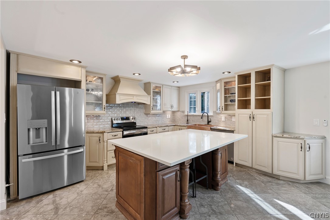 109 Old Powder Mill Road Manlius, NY 13066 - Photo 15 of 47 Nice shot of entire kitchen area