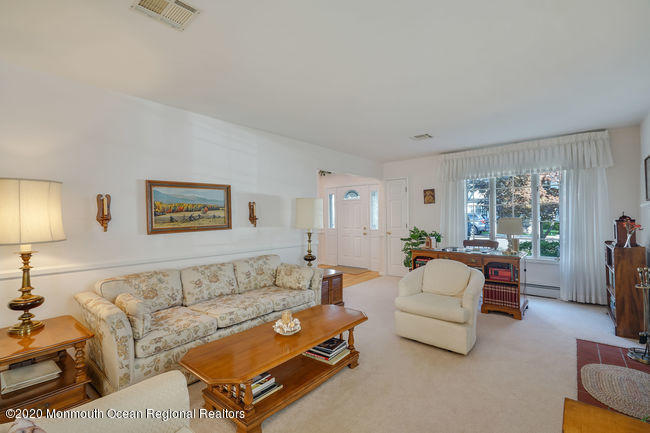 315 Tuttle Avenue Spring Lake, NJ 07762 - Photo 4 of 34 005_dsc09454