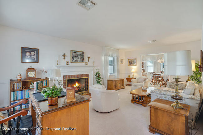 315 Tuttle Avenue Spring Lake, NJ 07762 - Photo 5 of 34 006_dsc09459