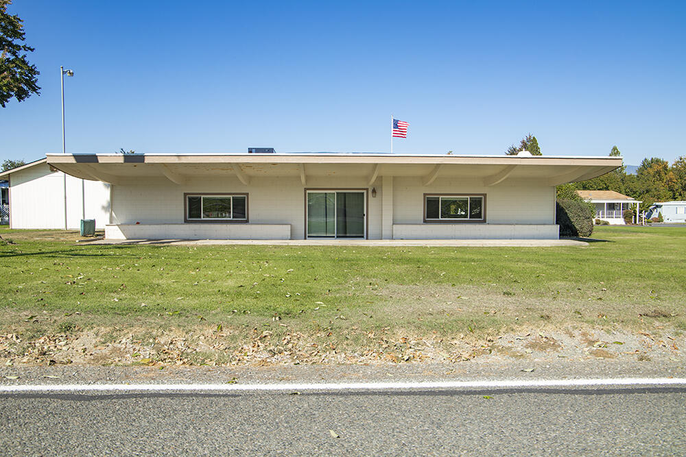 5076 Leonard Road, Unit 105 Grants Pass, OR 97527 - Photo 48 of 50 47