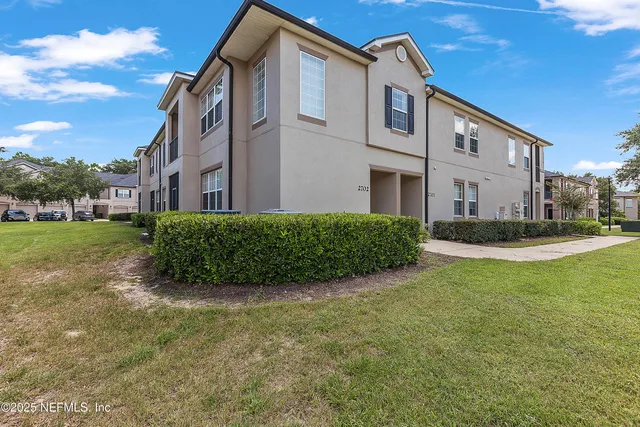 $229,900 | 12301 Kernan Forest Boulevard, Unit 2702, Jacksonville, FL 32225