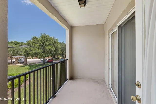 $229,900 | 12301 Kernan Forest Boulevard, Unit 2702, Jacksonville, FL 32225