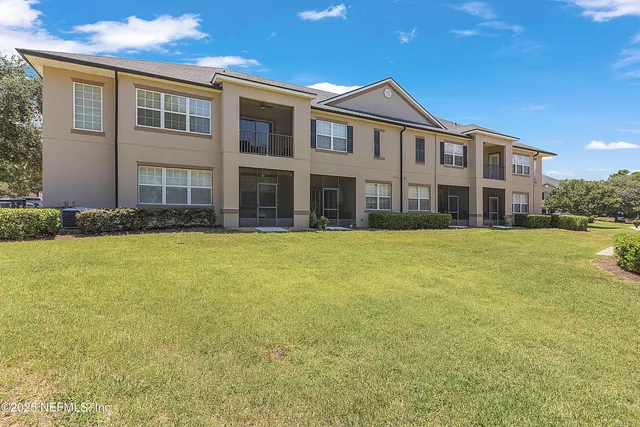 $229,900 | 12301 Kernan Forest Boulevard, Unit 2702, Jacksonville, FL 32225