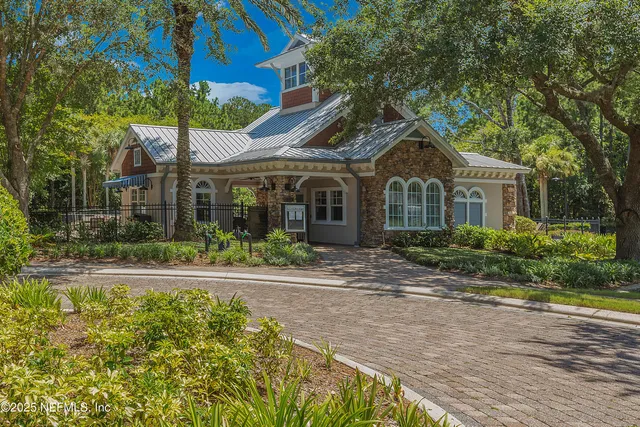 $229,900 | 12301 Kernan Forest Boulevard, Unit 2702, Jacksonville, FL 32225