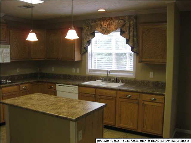 25671 Gill Road Denham Springs, LA 70726 - Photo 3 of 24 Gallery Image 3