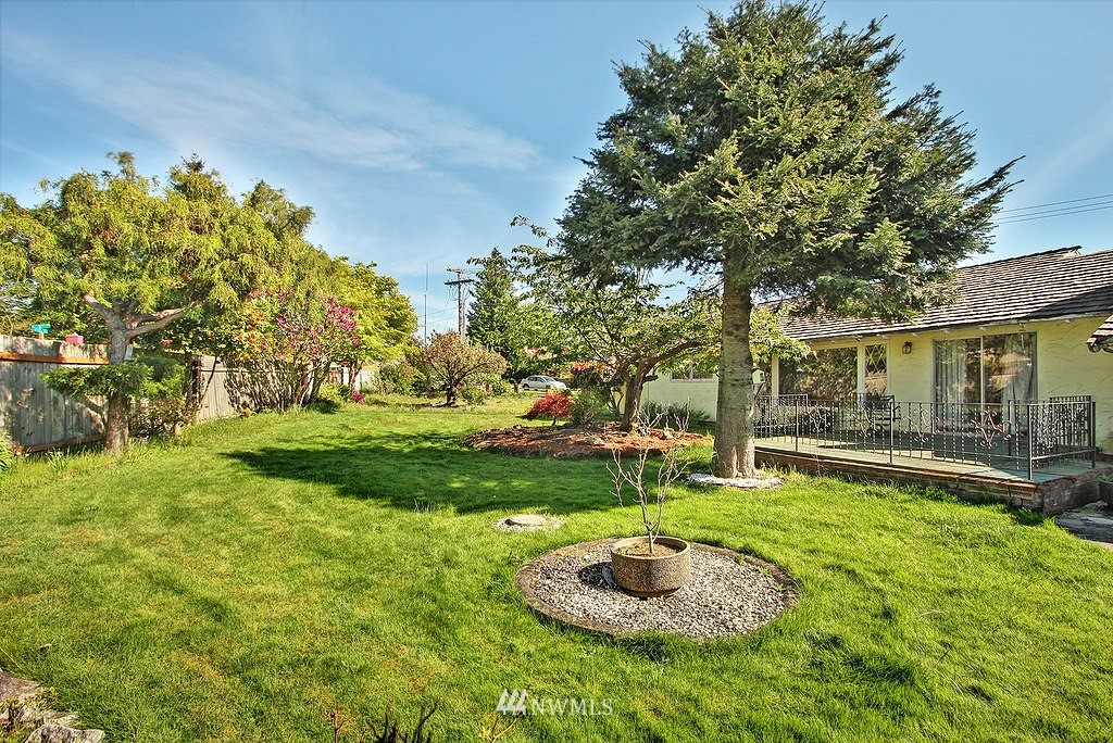630 High Avenue South Renton, WA 98057 - Photo 3 of 18