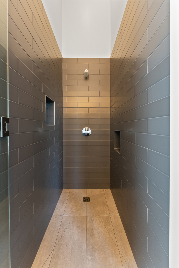 3650 North Kenneth Avenue Chicago, IL 60641 - Photo 21 of 39 a bathroom with a shower